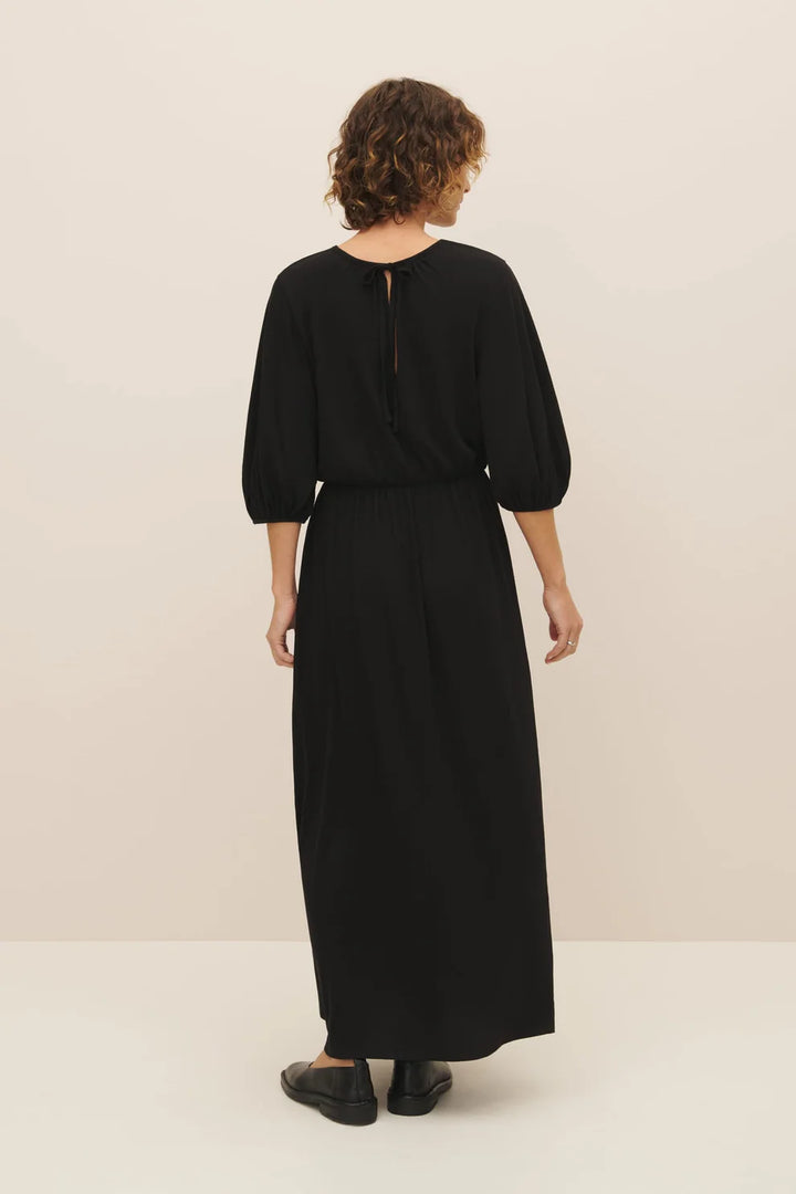 Gather Drape Dress in black – KARI KARI 