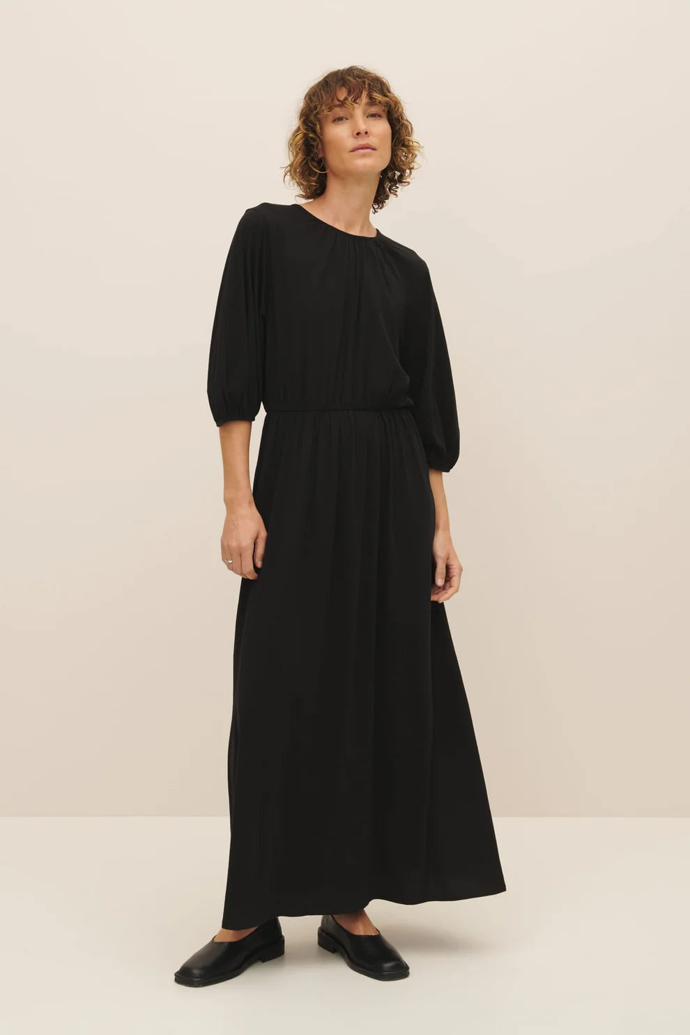 Gather Drape Dress in black – KARI KARI