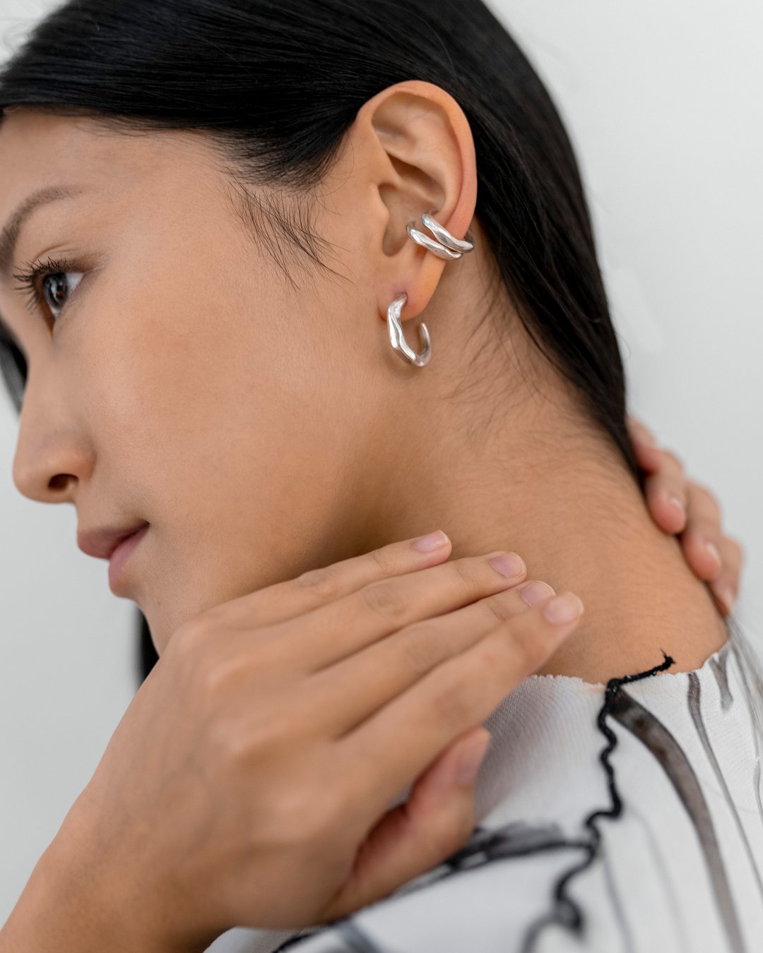 Small Ear Cuff Gold KARI KARI